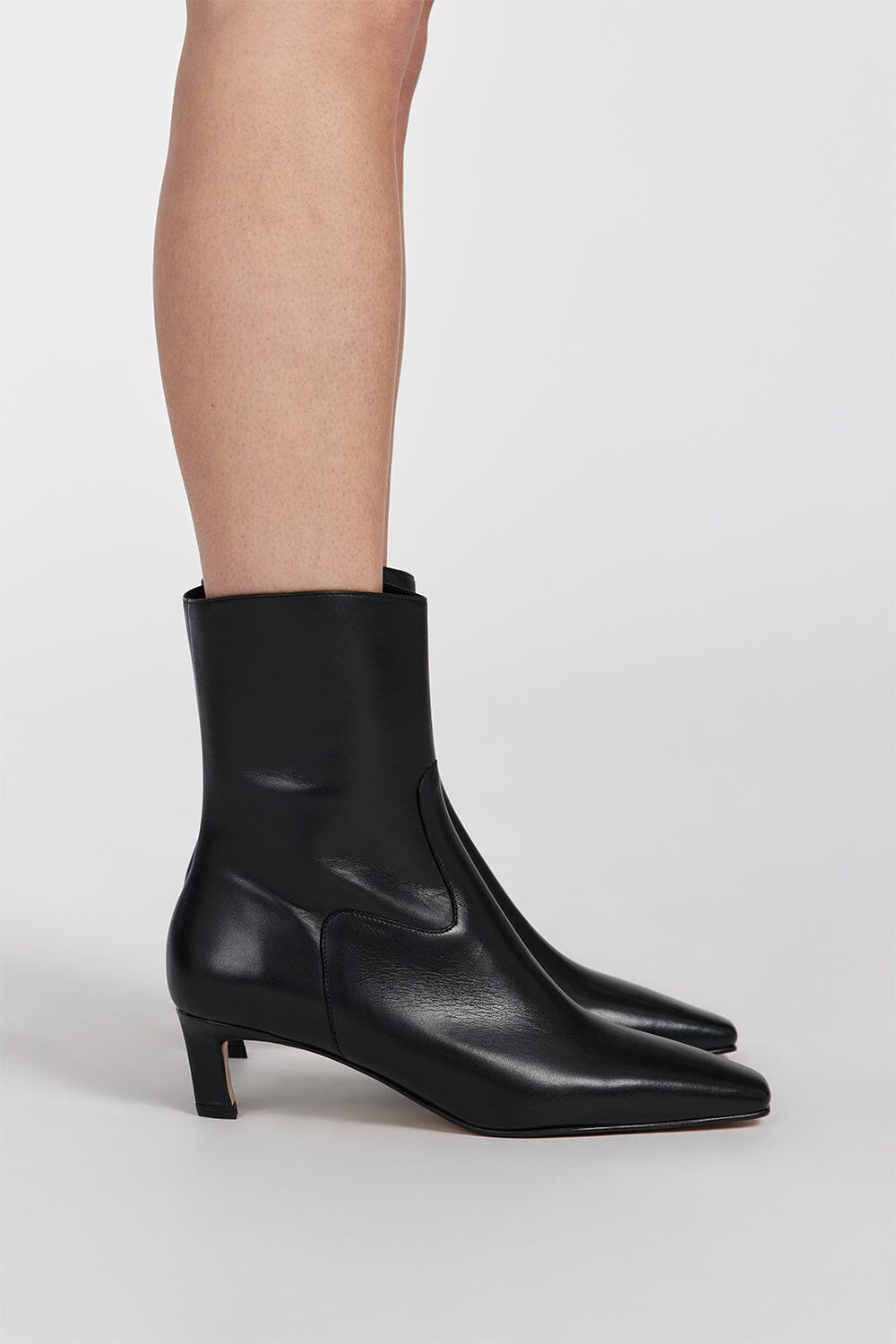 ALOHAS NASH BLACK LEATHER BOOTS Shoes DISSH Boutiques 