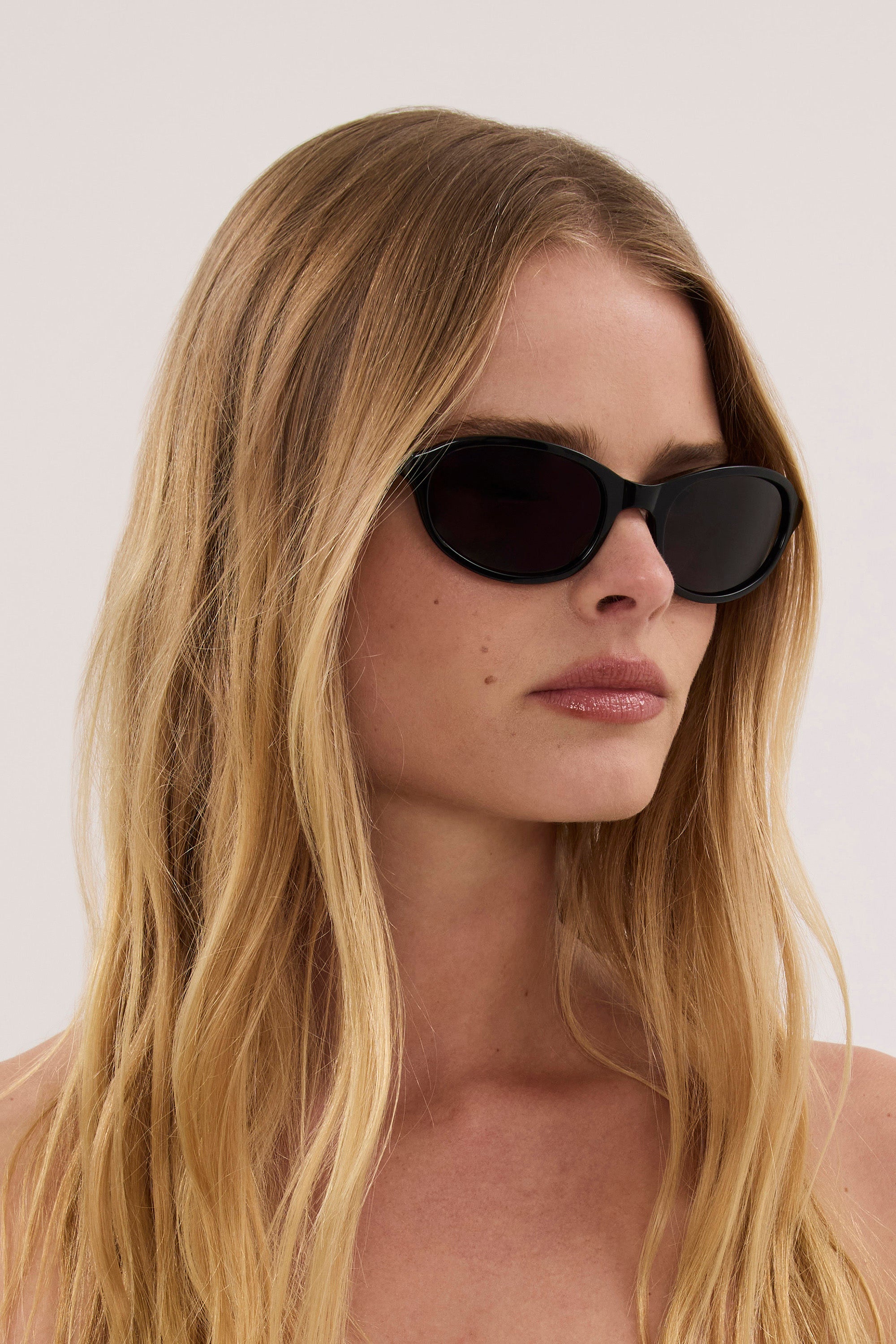 SHEVOKE BLACK KEBE SUNGLASSES