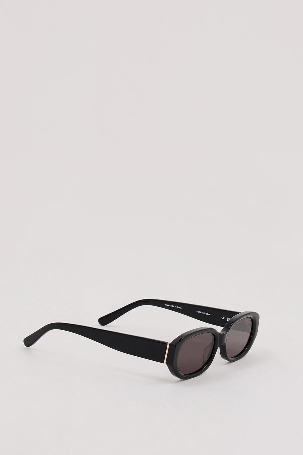 VELVET CANYON BLACK MANNEQUIN SUNGLASSES Accessories DISSH Boutiques 