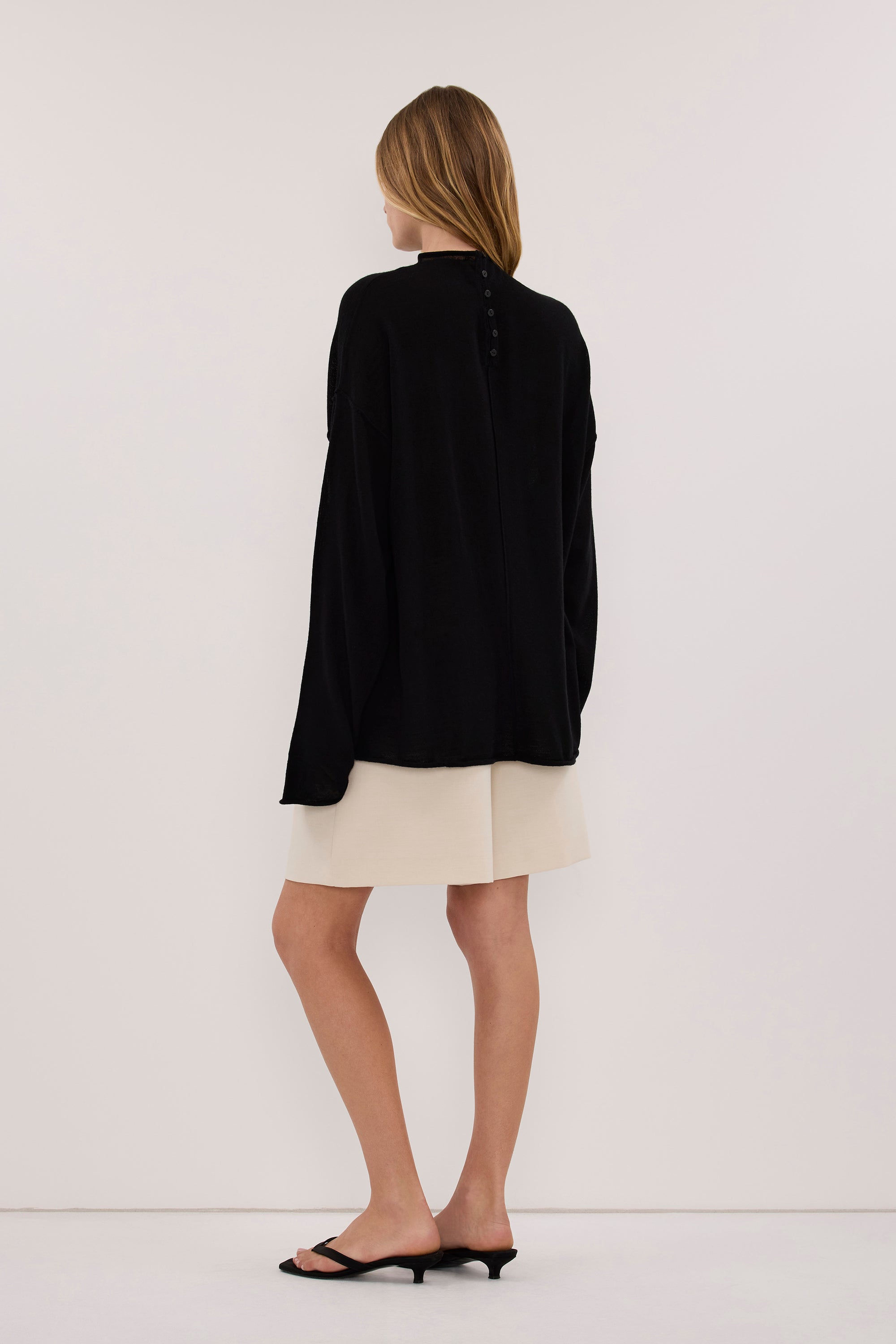 VIRELLE BLACK MERINO KNIT TOP