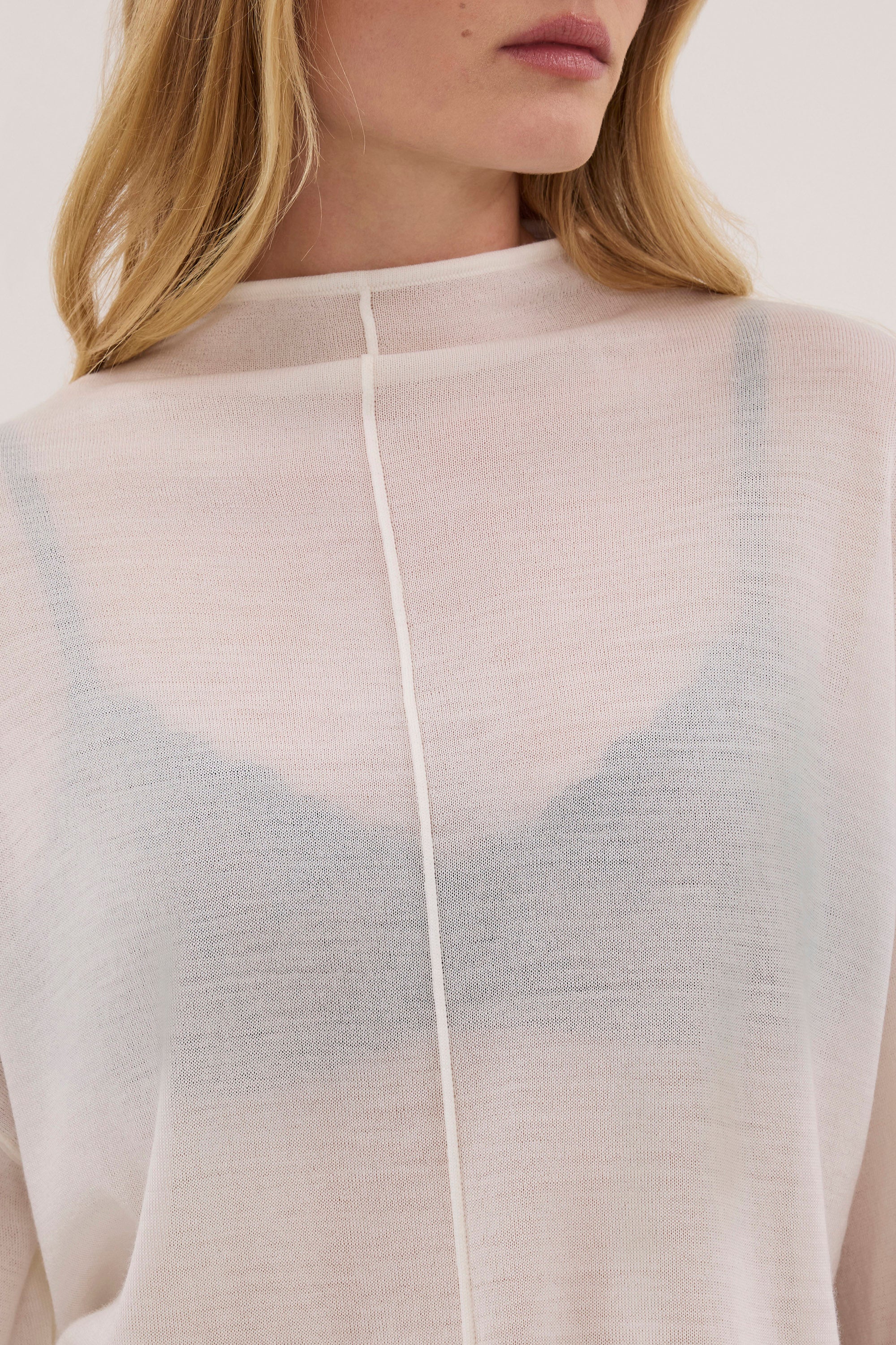 VIRELLE OFF WHITE MERINO KNIT TOP