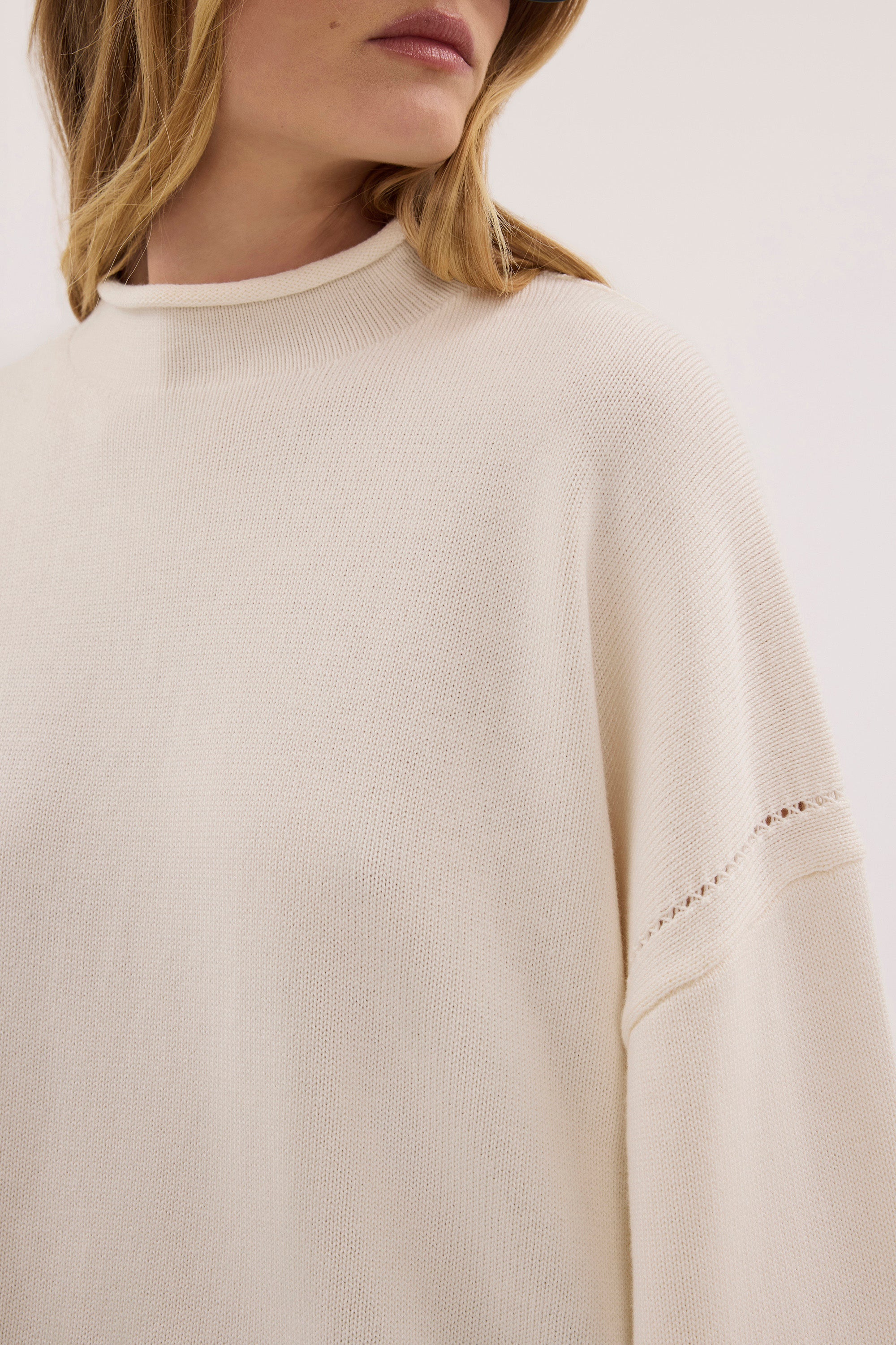 TARIAN OFF WHITE KNIT JUMPER