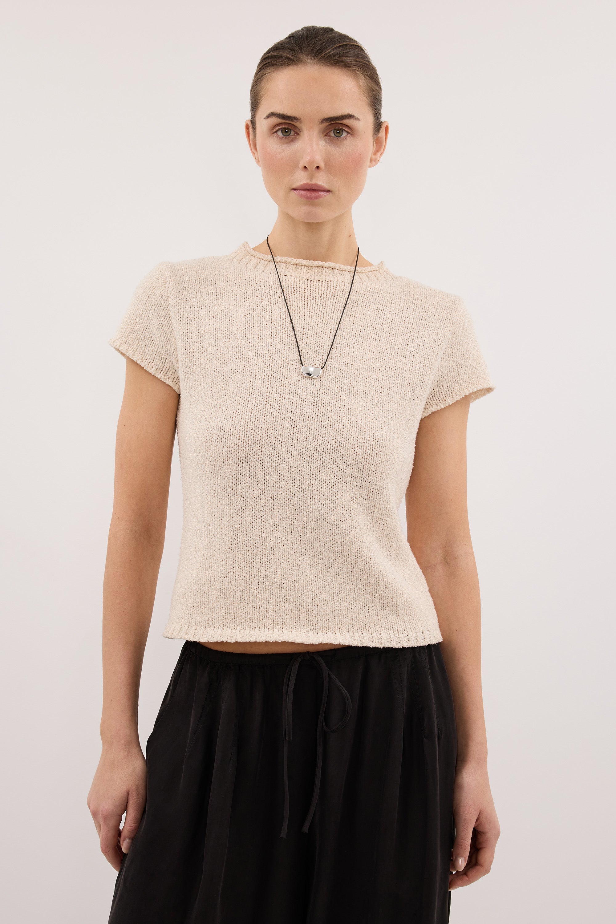 LEO SANDSTONE KNIT TOP