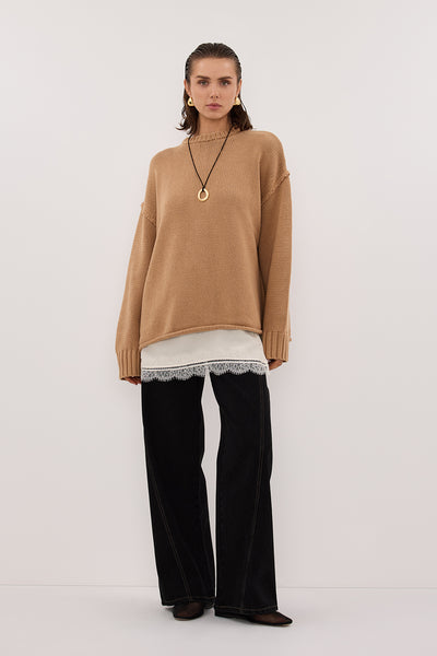 Stas wearing ROY WHEAT OVERSIZED LONGLINE KNIT JUMPER