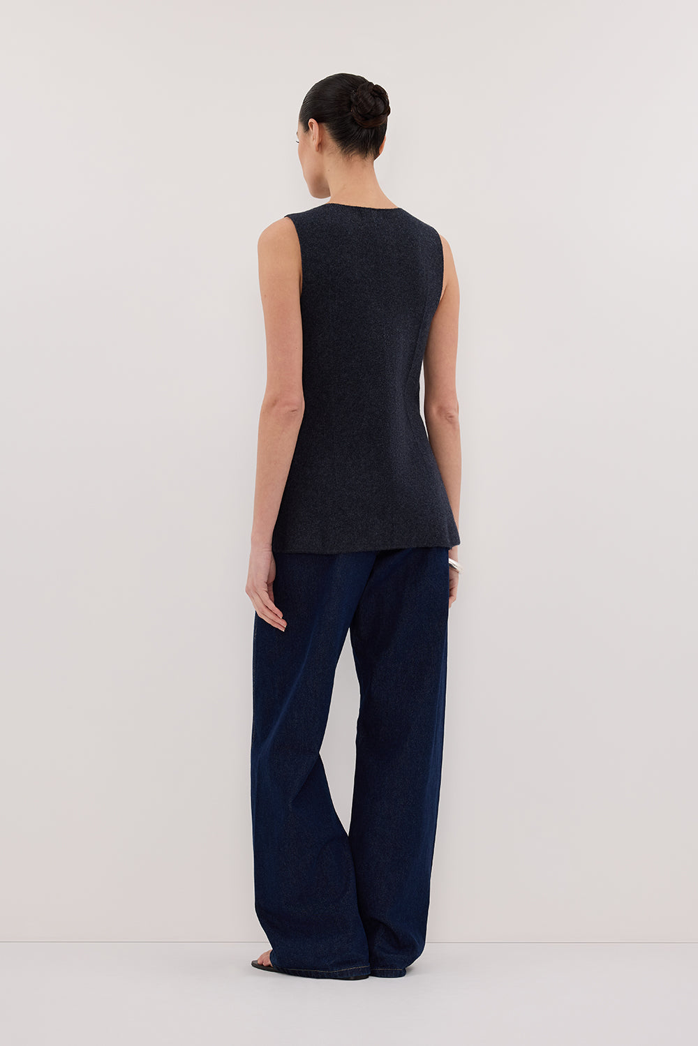 AVA INK LONGINE KNIT VEST Clothing DISSH Boutiques 