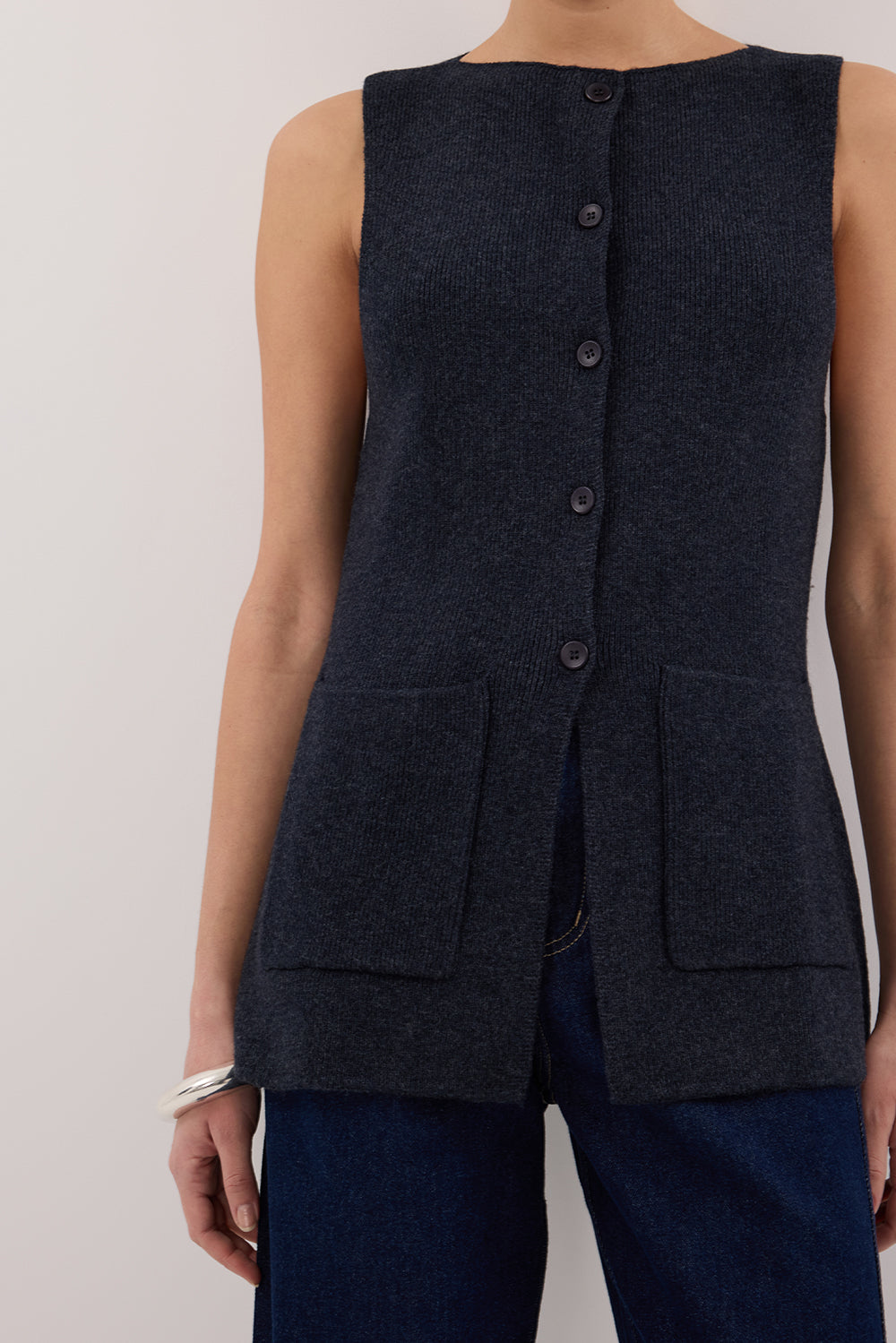 AVA INK LONGINE KNIT VEST Clothing DISSH Boutiques 