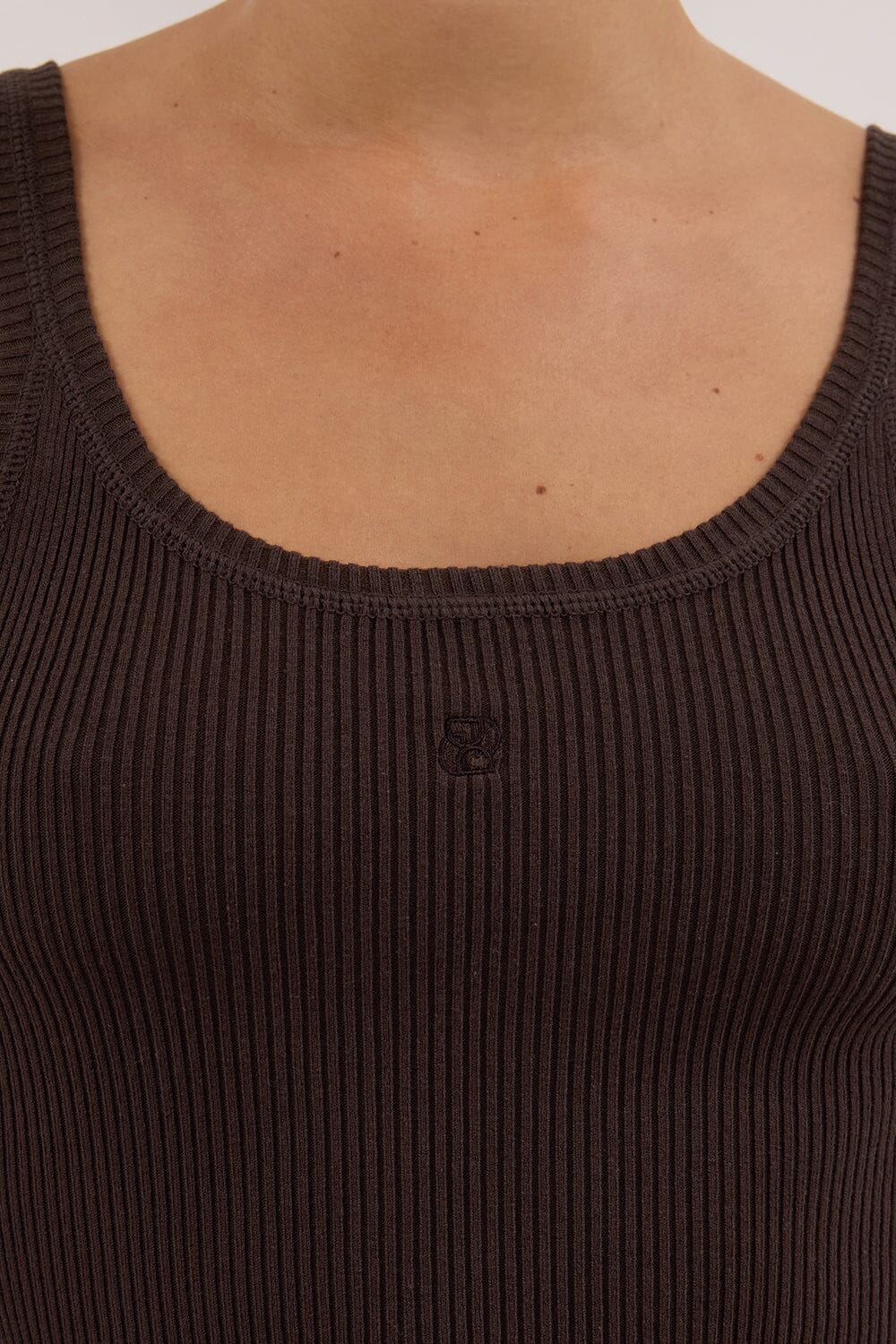 SIGNATURE CHOC SCOOP TANK Clothing DISSH Boutiques 