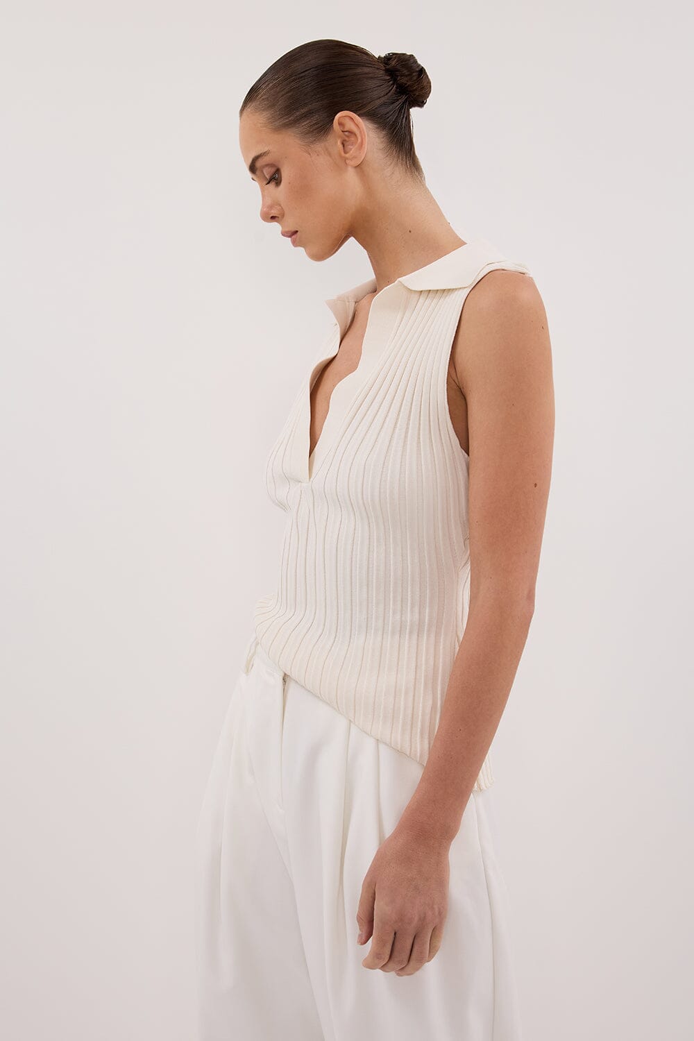 HAL PLASTER SLEEVELESS KNIT TOP Clothing DISSH Boutiques 