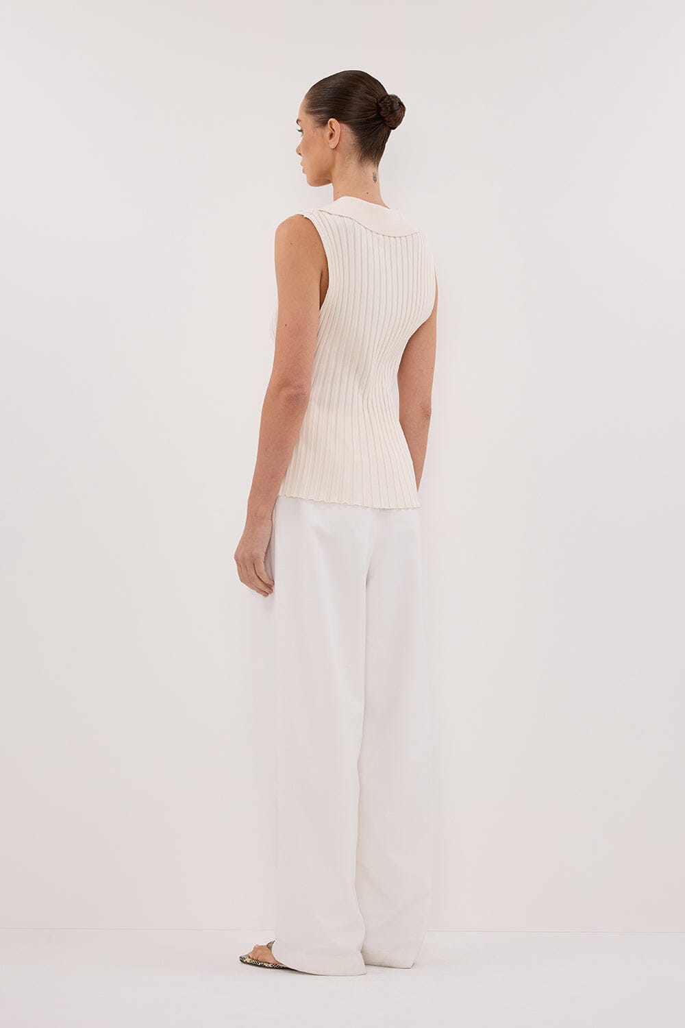 HAL PLASTER SLEEVELESS KNIT TOP Clothing DISSH Boutiques 
