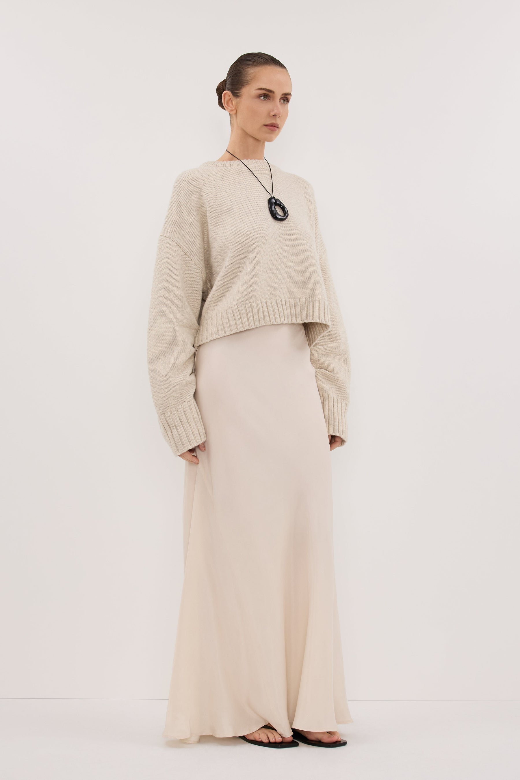 AMY CHALK CREW NECK KNIT JUMPER Clothing DISSH Boutiques 