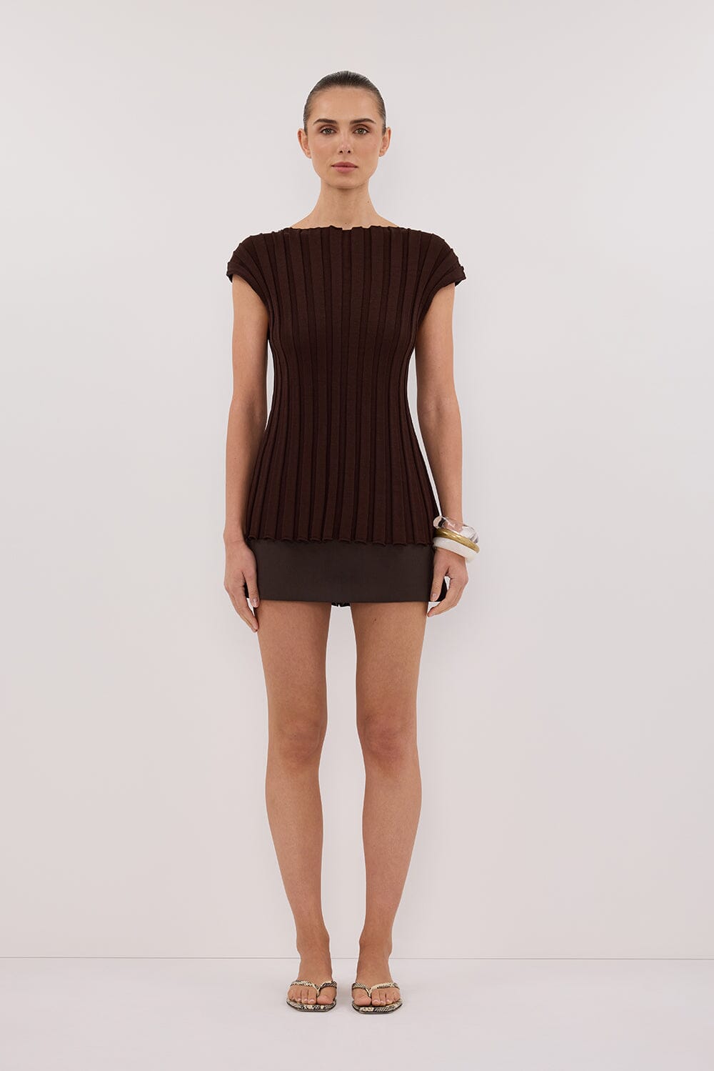 LOE CHOC SLEEVELESS KNIT TOP Clothing DISSH Boutiques XXS CHOCOLATE 