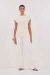 LOE CREAM SLEEVELESS KNIT TOP