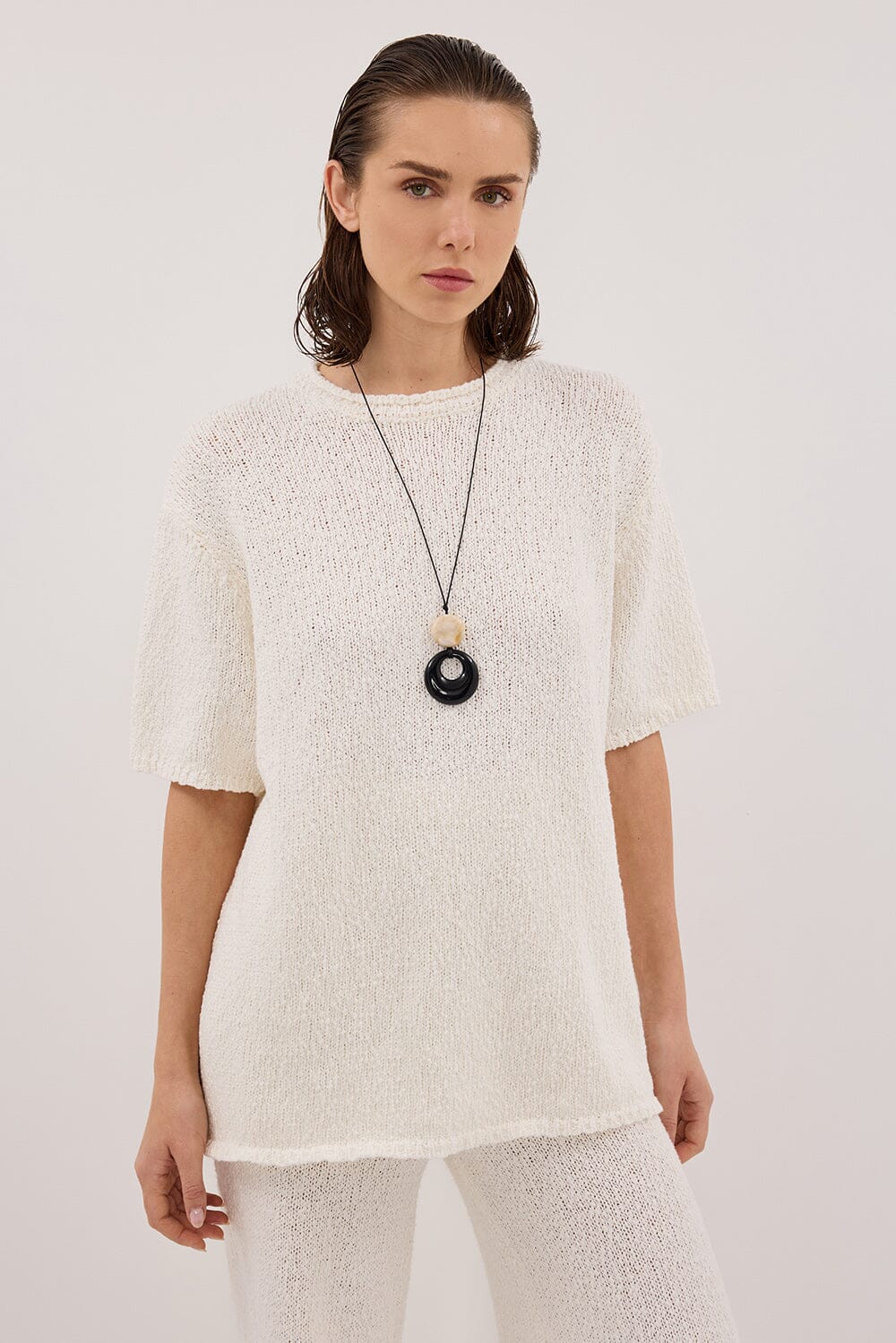 SUE OFF WHITE OVERSIZED KNIT TEE