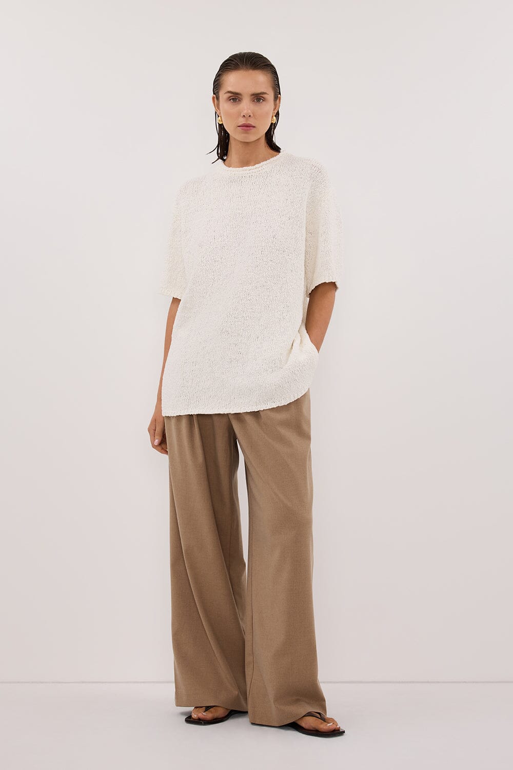 SUE OFF WHITE OVERSIZED KNIT TEE