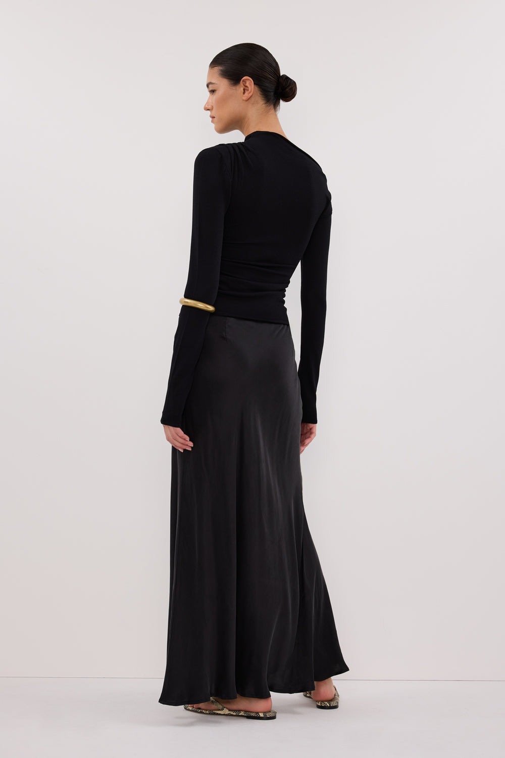 ARIEL BLACK SLEEVED KNIT TOP Clothing DISSH Boutiques 