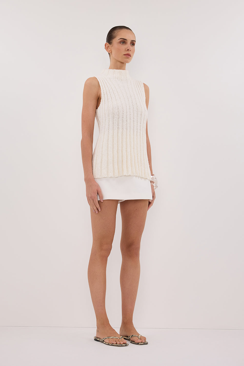 VERO OFF WHITE KNIT TOP Clothing DISSH Boutiques 