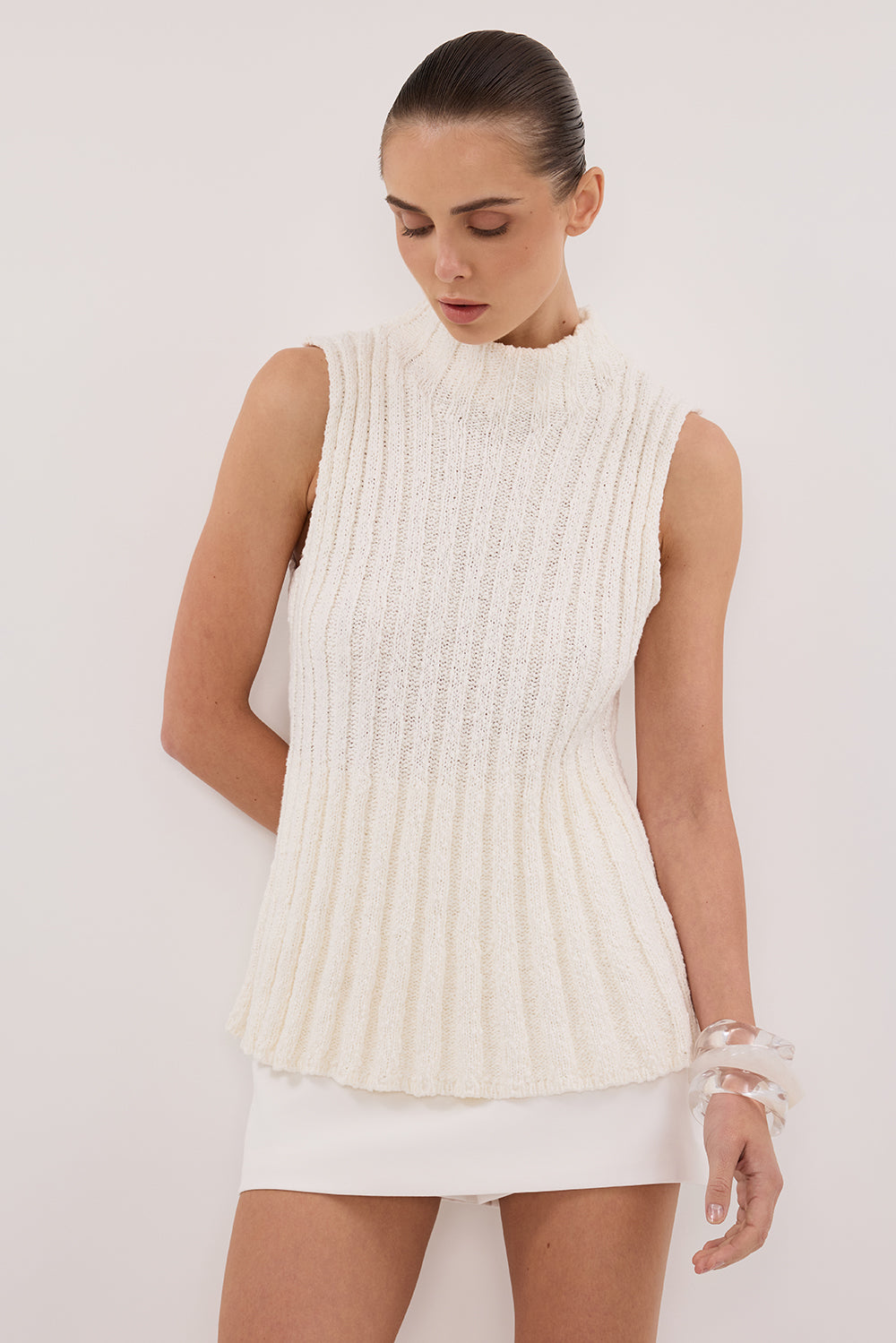 VERO OFF WHITE KNIT TOP Clothing DISSH Boutiques 