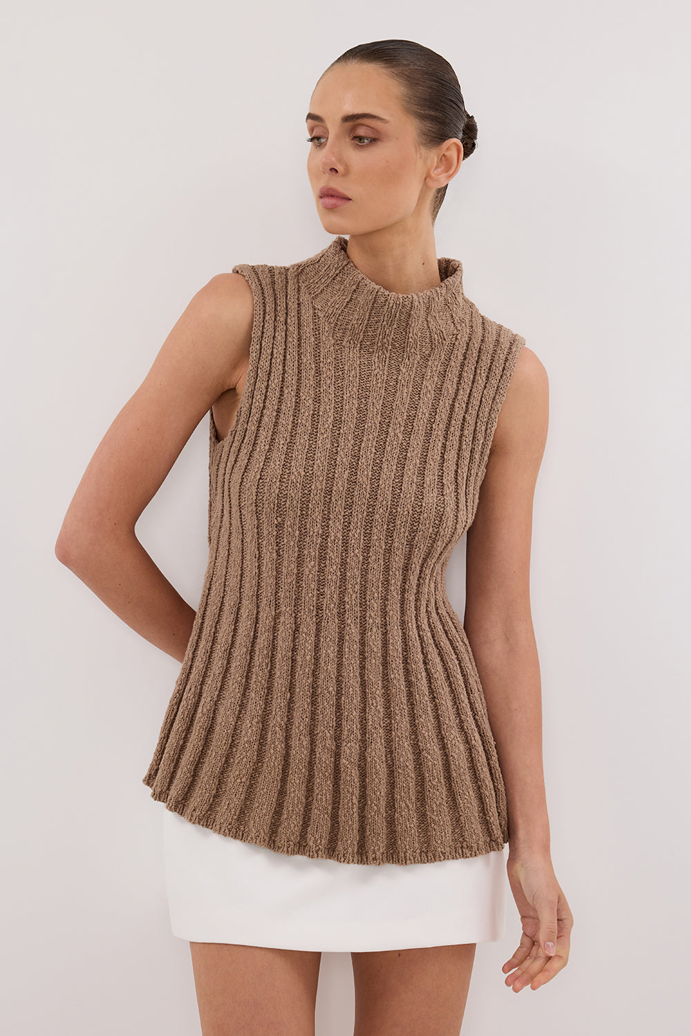 VERO TAN KNIT TOP Clothing DISSH Boutiques 