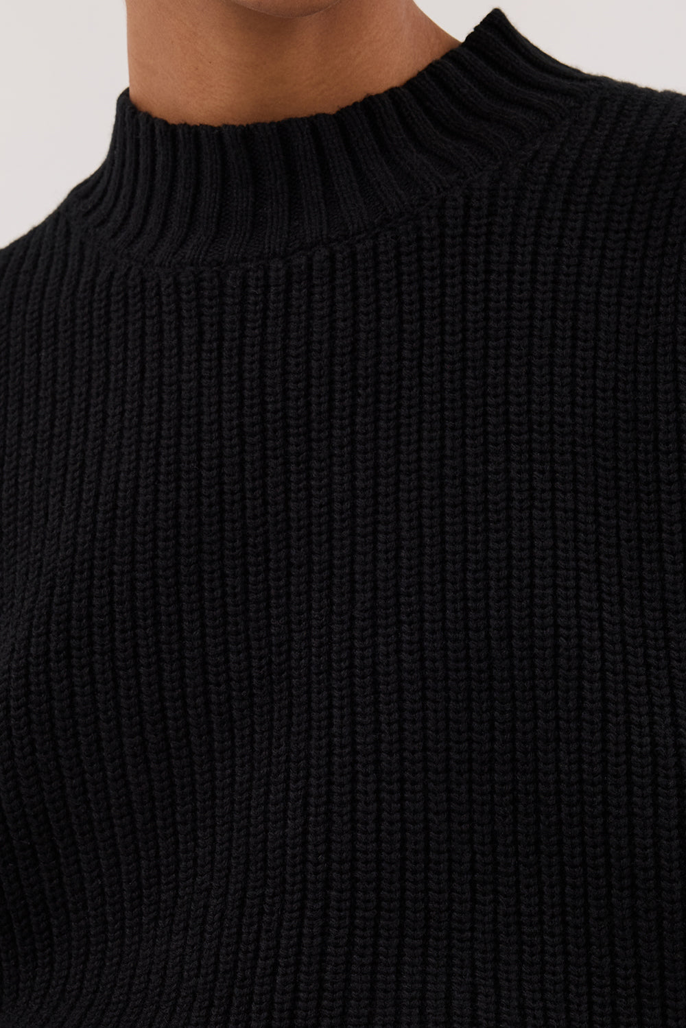 ARO BLACK KNIT TOP Clothing DISSH Boutiques 