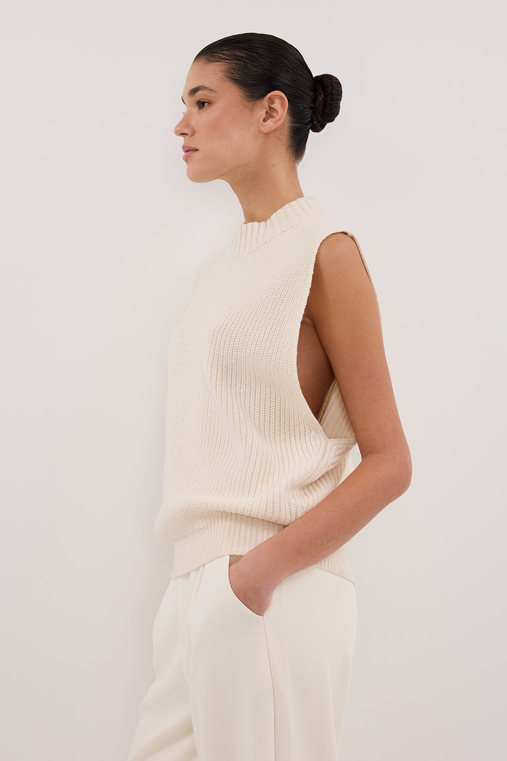 ARO CREAM KNIT TOP Clothing DISSH Boutiques 