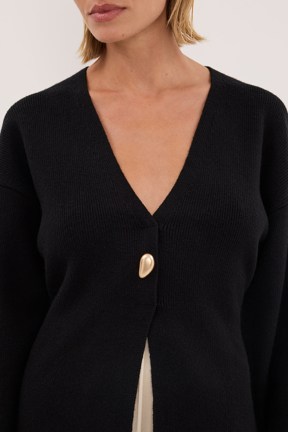 SCOUT BLACK LONG SLEEVE KNIT TOP