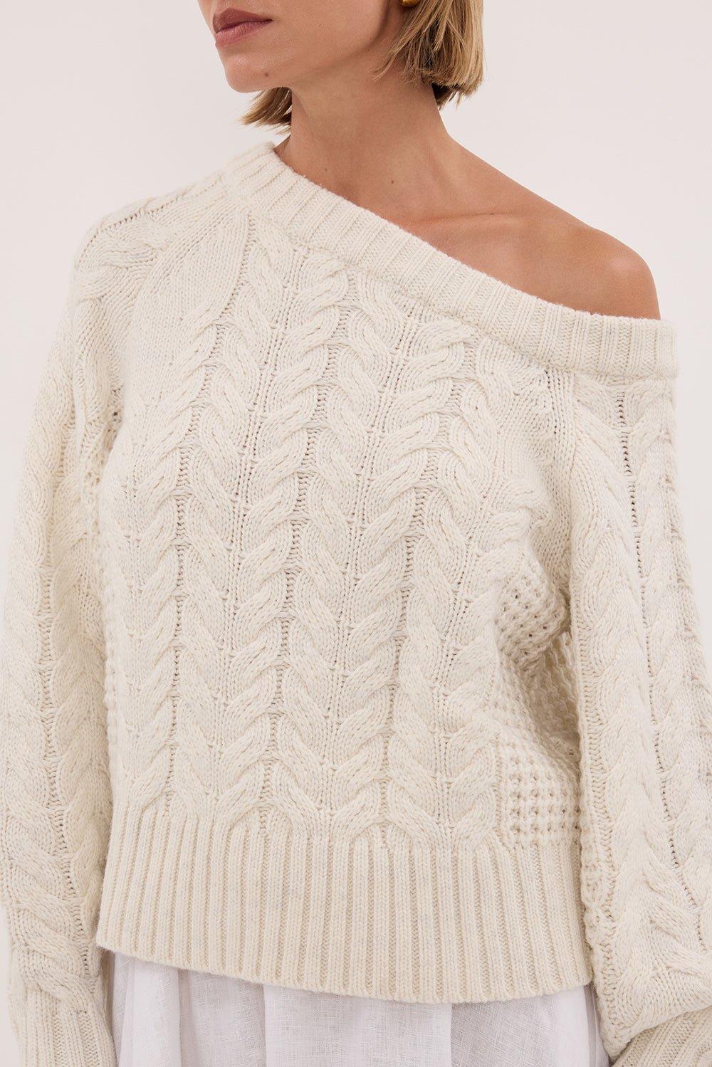 TOM CREAM ASYM KNIT JUMPER
