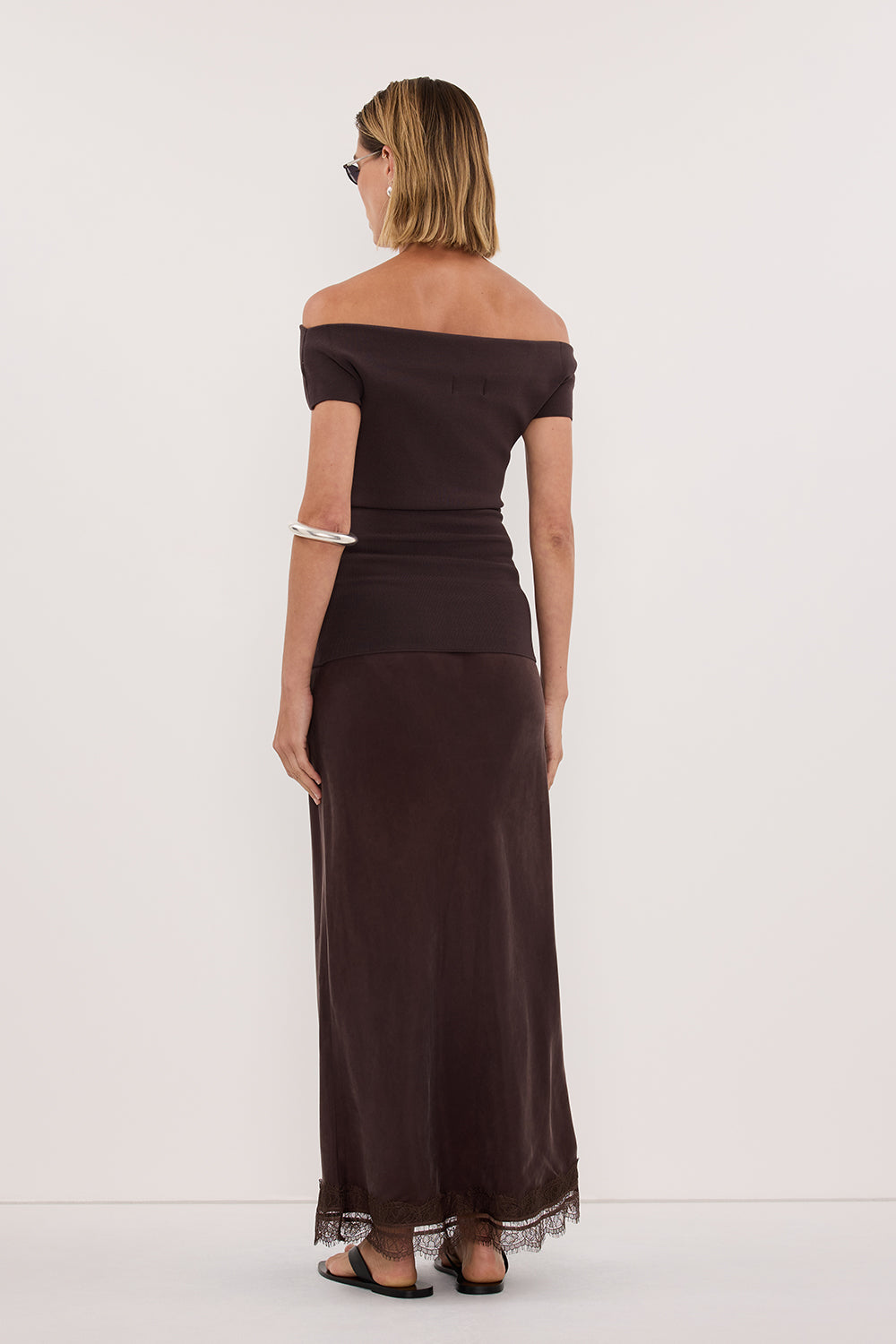 ASTRID BURNT CHOC OFF SHOULDER KNIT TOP