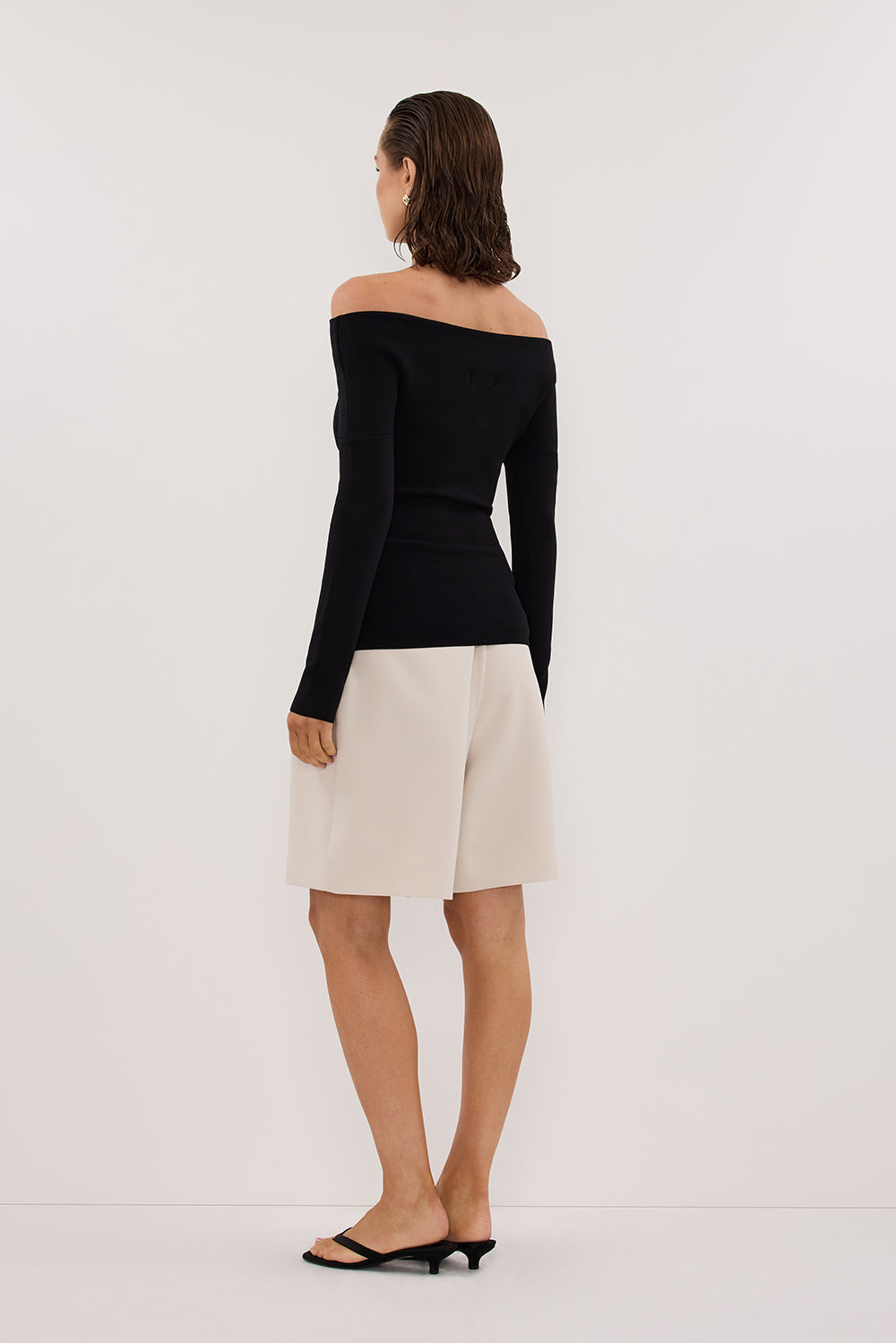 ASTRID BLACK LONG SLEEVE KNIT TOP Clothing DISSH Boutiques 