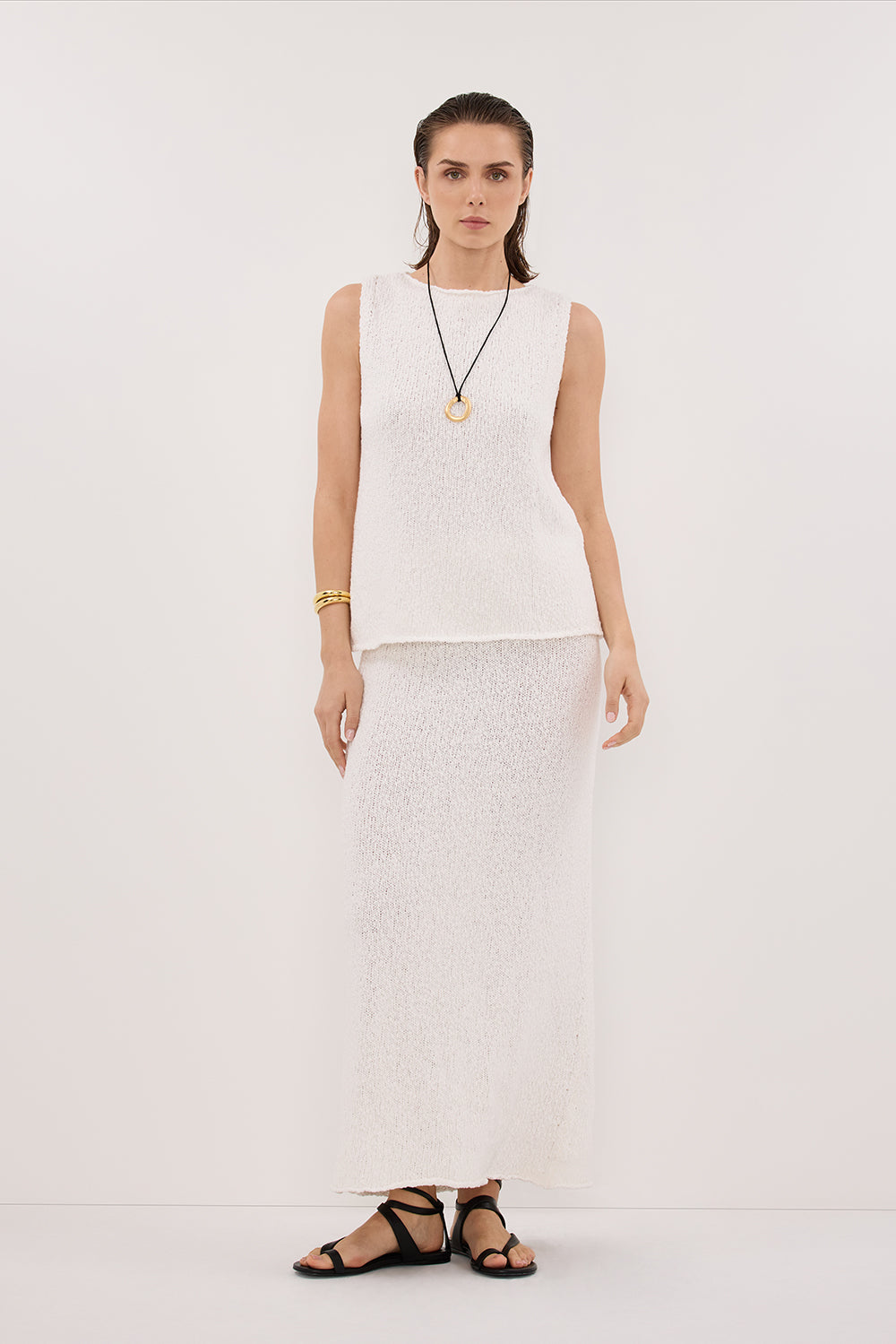 DINA OFF WHITE SLEEVELESS KNIT TOP