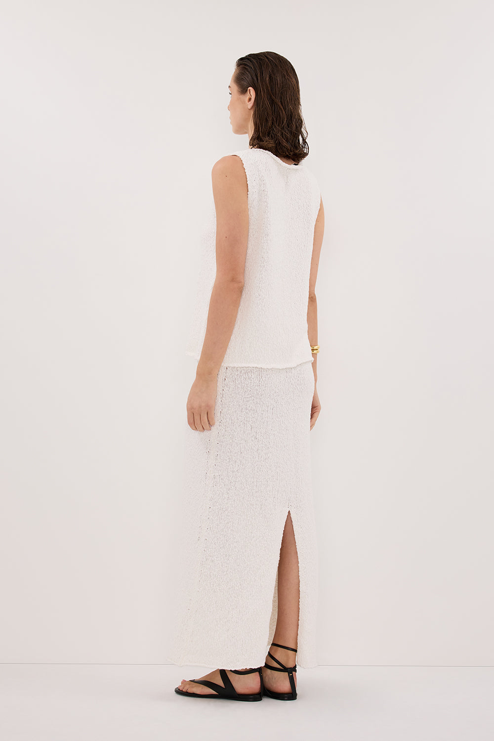 DINA OFF WHITE SLEEVELESS KNIT TOP