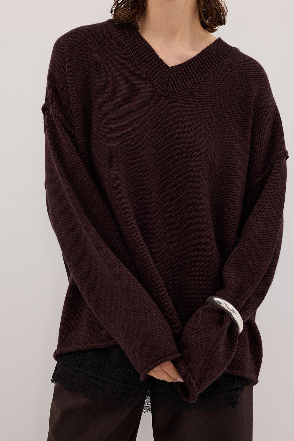 FLINT PLUM V NECK KNIT JUMPER