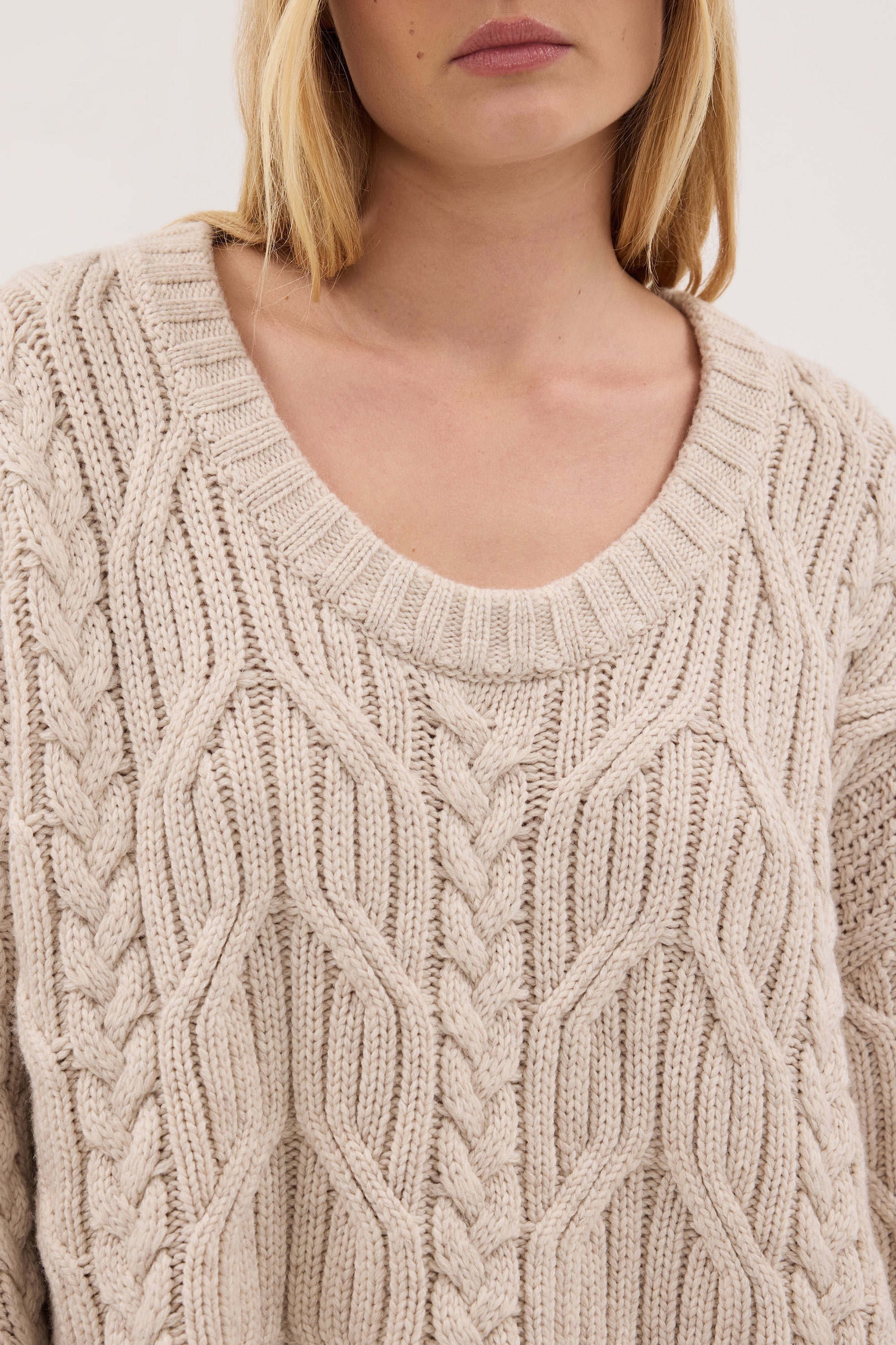 ROSE CHALK CABLE KNIT SWEATER