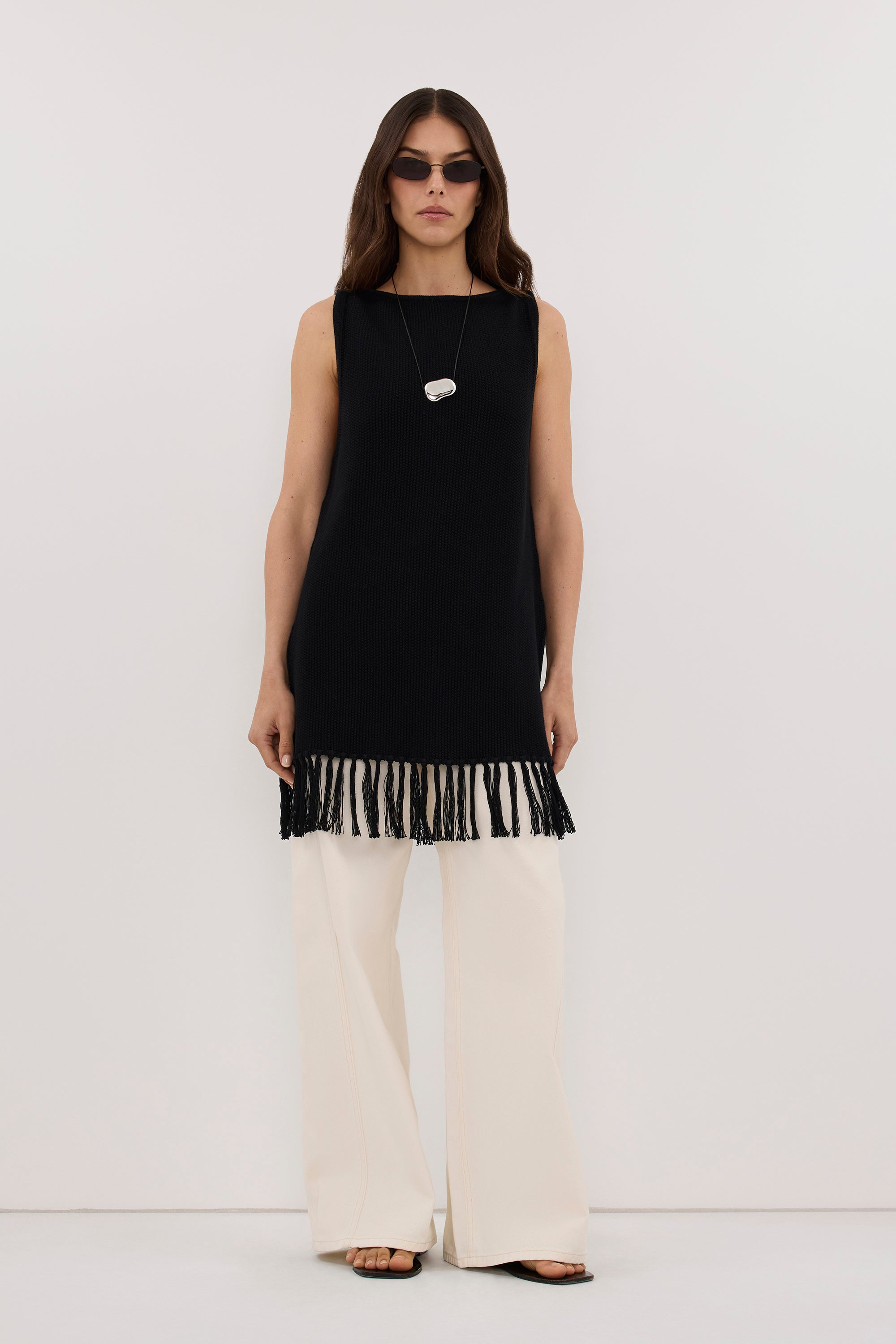 BENETTE BLACK FRINGE TUNIC TOP