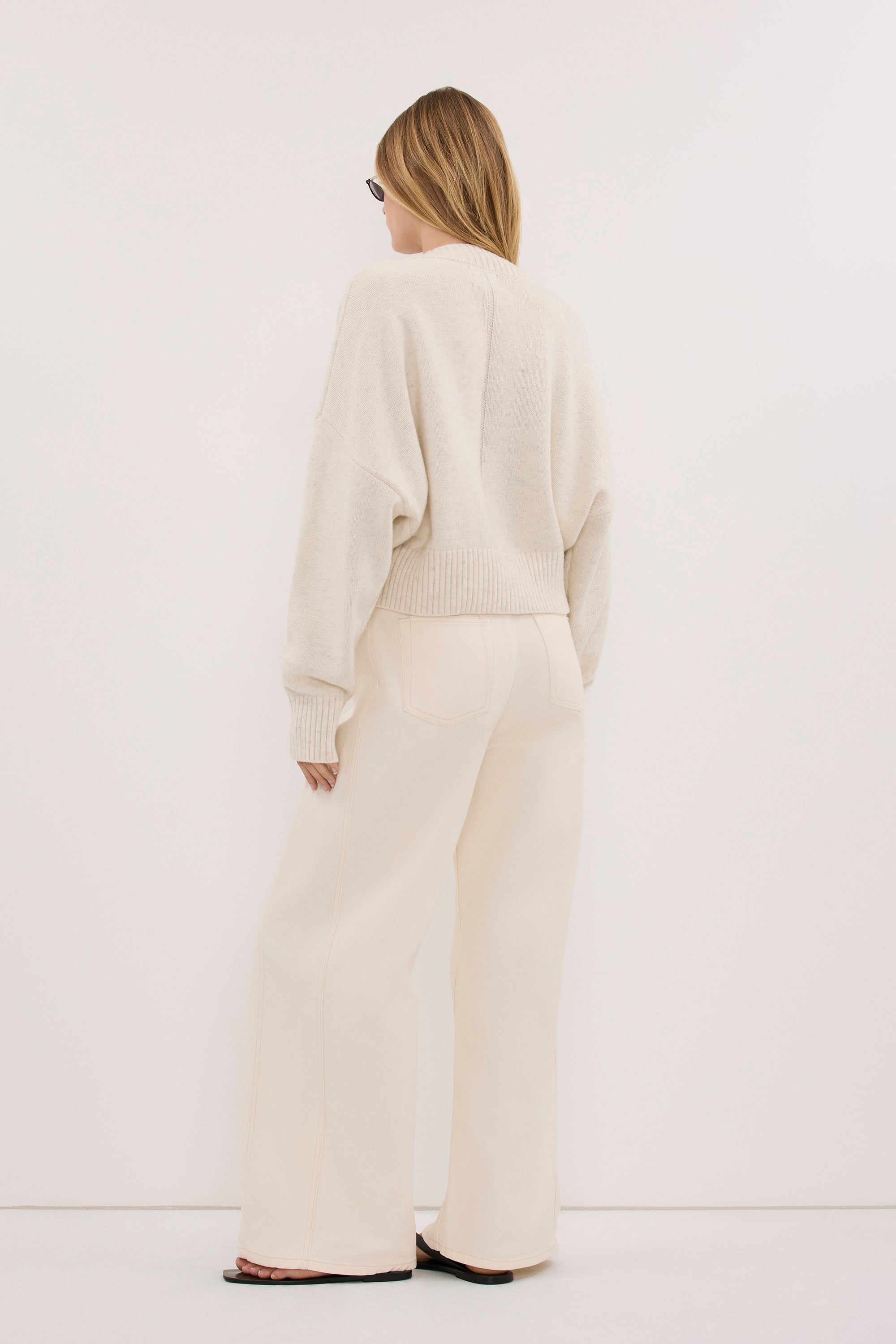 ZELLA IVORY V NECK KNIT JUMPER