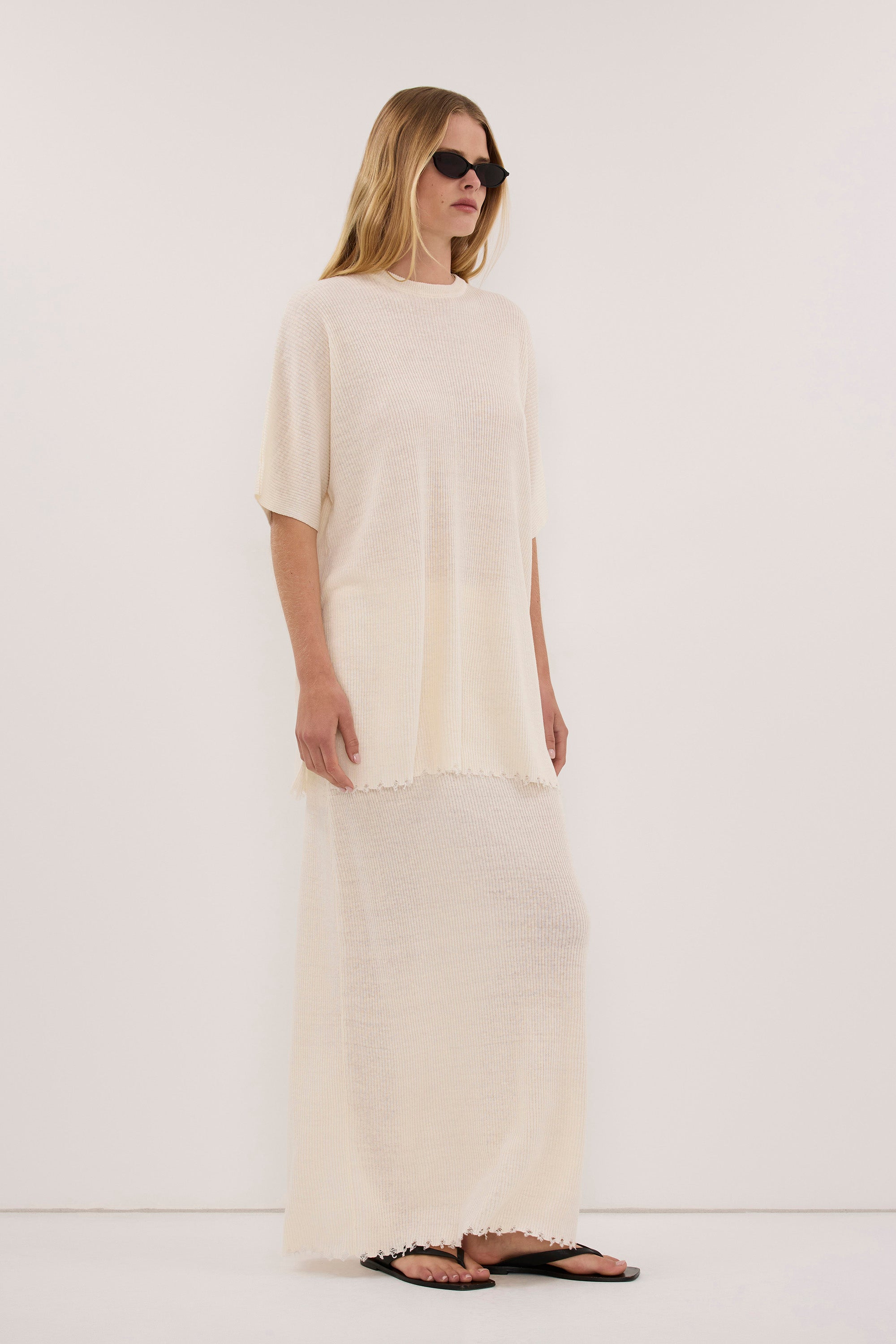 TEAGAN IVORY LONGLINE LINEN TEE