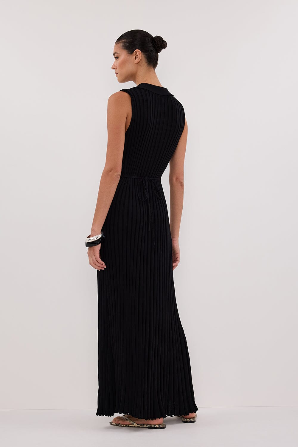 HAL BLACK SLEEVELESS KNIT MIDI DRESS Clothing DISSH Boutiques 