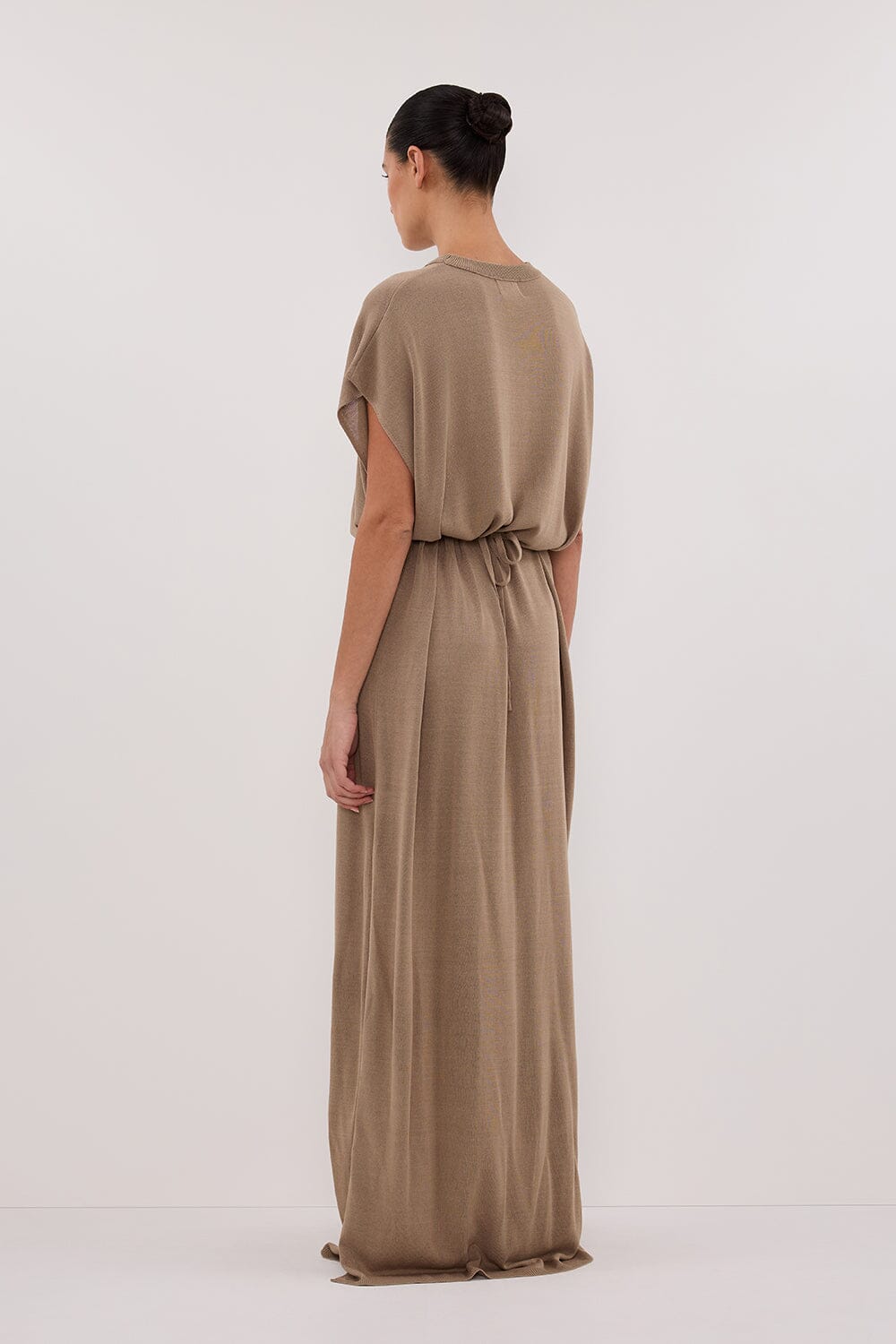 JACKI SAGE OVERSIZED KNIT MAXI DRESS Clothing DISSH Boutiques 