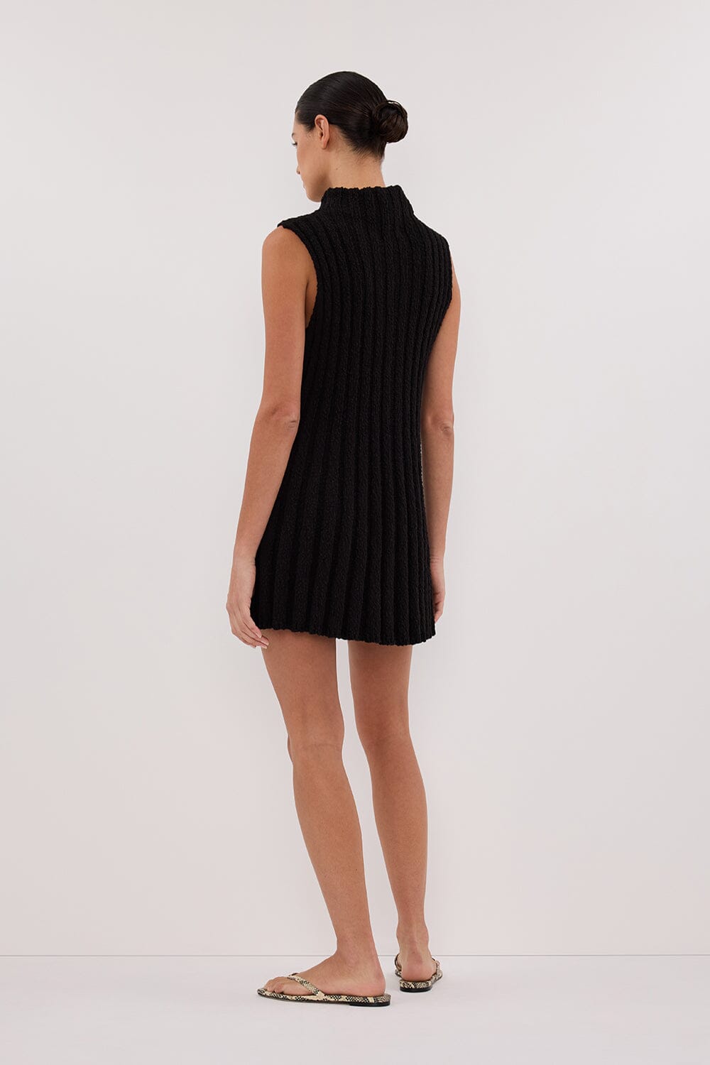 VERO BLACK KNIT MINI DRESS Clothing DISSH Boutiques 