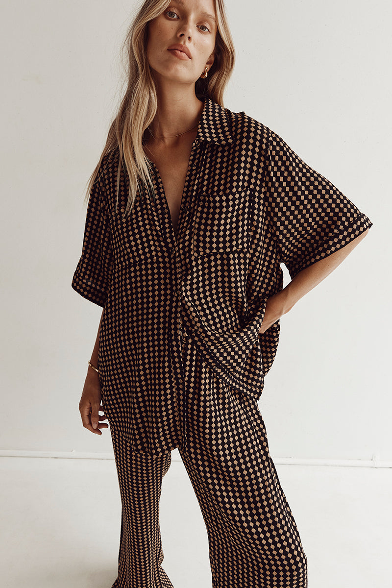 MILA CARAMEL VACATION SHIRT Clothing DISSH Boutiques 12 CARAMEL 