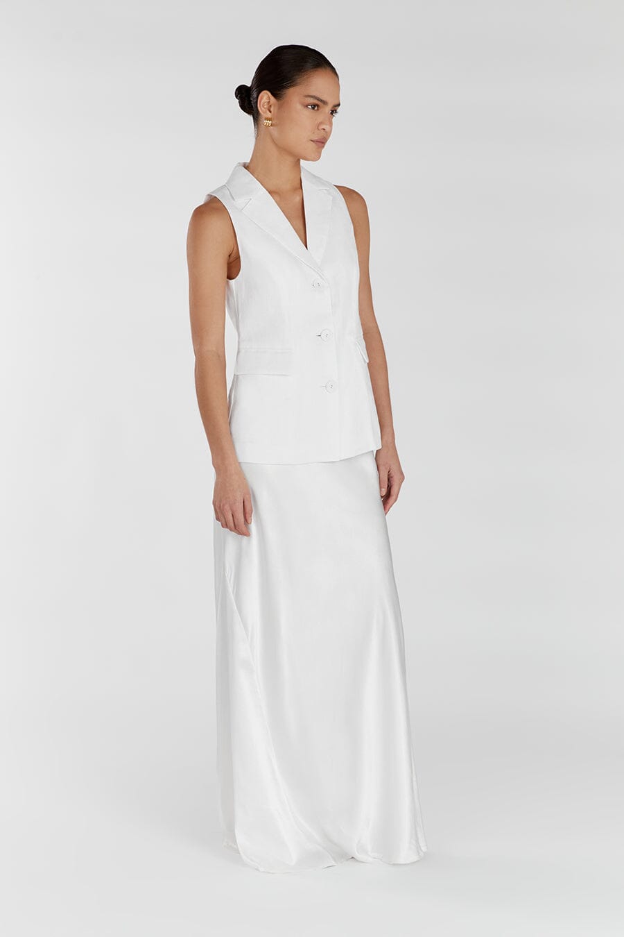 KRISTIN WHITE LINEN LONGLINE VEST Clothing DISSH Boutiques 
