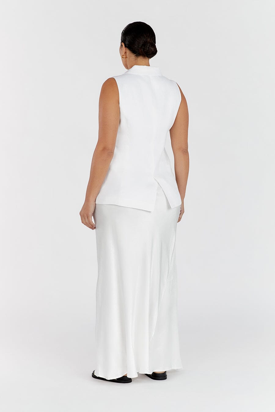 KRISTIN WHITE LINEN LONGLINE VEST Clothing DISSH Boutiques 
