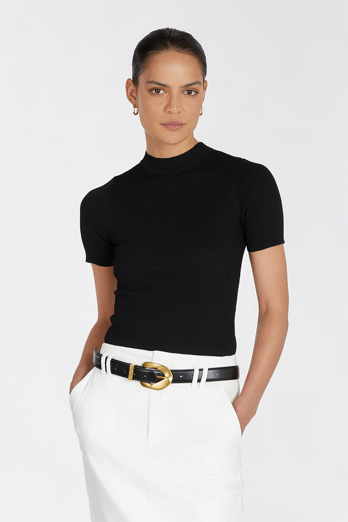 DONNA BLACK SHORT SLEEVE KNIT TOP | Dissh